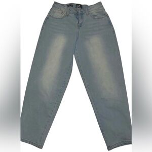 Classic Women's Gray Straight Leg Jeans